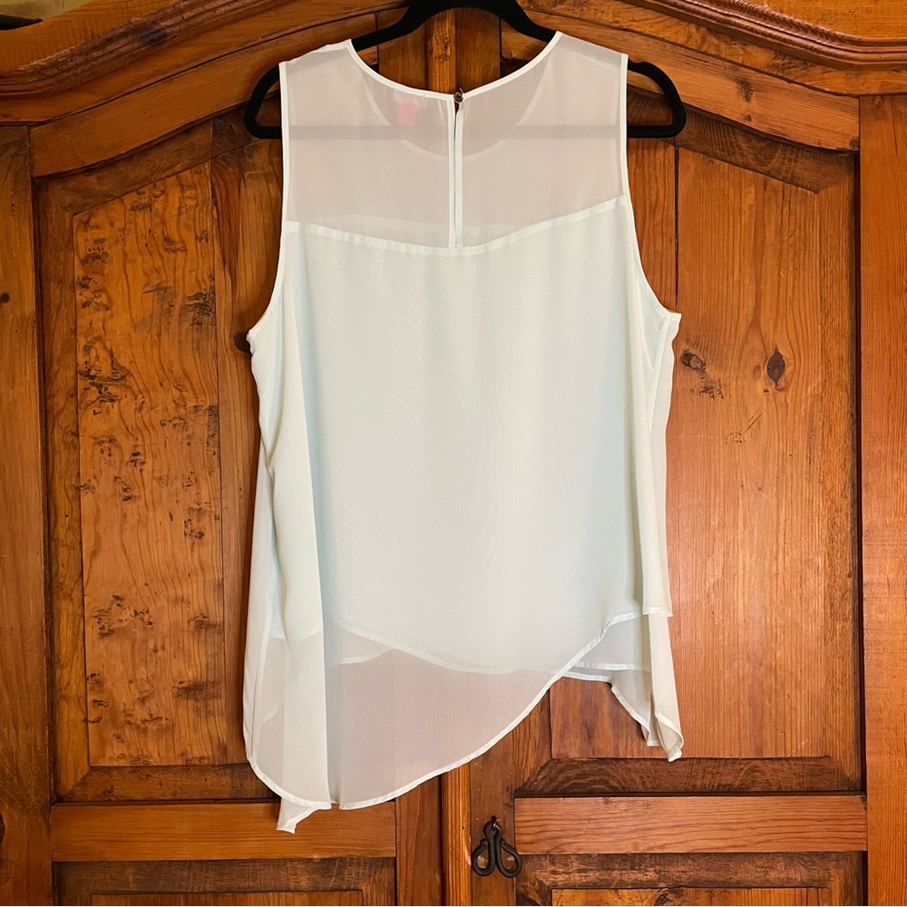 Vince Camuto asymmetrical sleeveless blouse - Picture 3 of 4